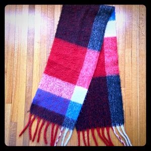 FOREVER 21 long wooly plaid fringed scarf